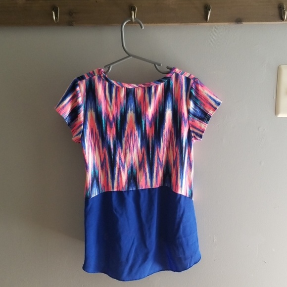 Girls Shirt - Picture 2 of 2